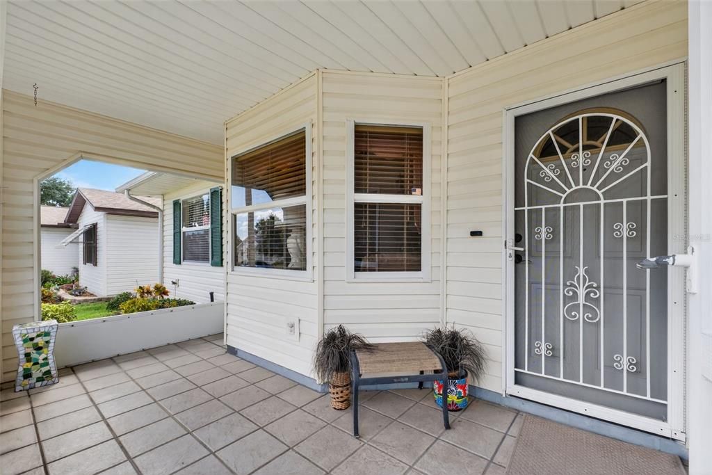 For Sale: $295,000 (2 beds, 2 baths, 1657 Square Feet)