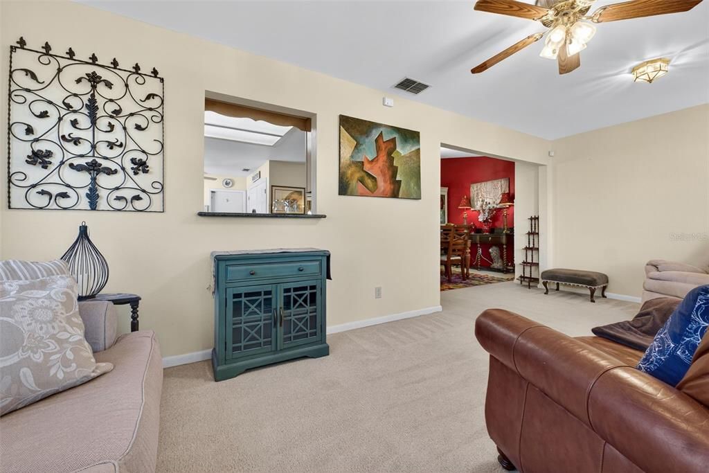 For Sale: $295,000 (2 beds, 2 baths, 1657 Square Feet)