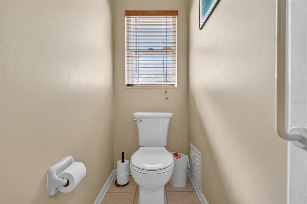 For Sale: $295,000 (2 beds, 2 baths, 1657 Square Feet)