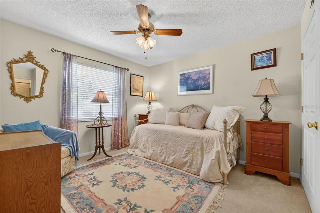 For Sale: $295,000 (2 beds, 2 baths, 1657 Square Feet)