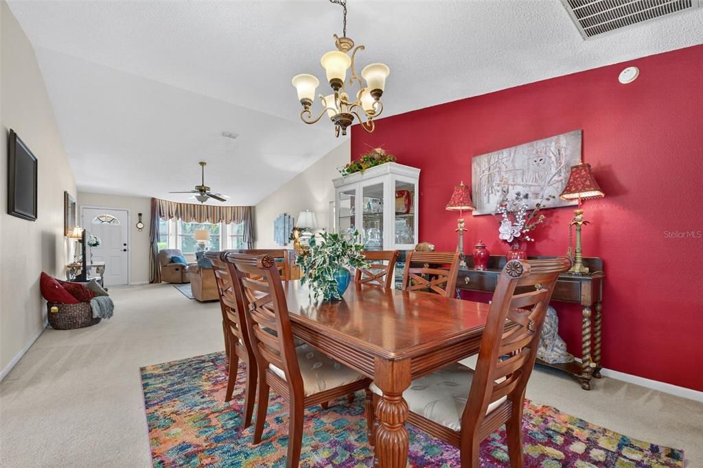 For Sale: $295,000 (2 beds, 2 baths, 1657 Square Feet)