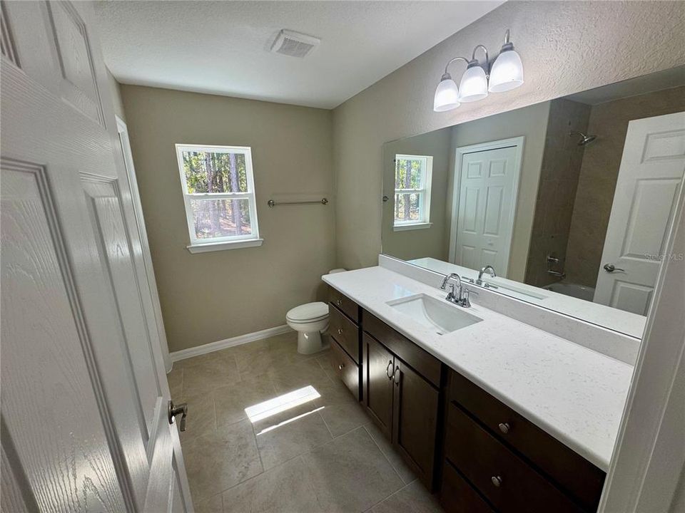 待售: $279,000 (3 贝兹, 2 浴室, 1671 平方英尺)