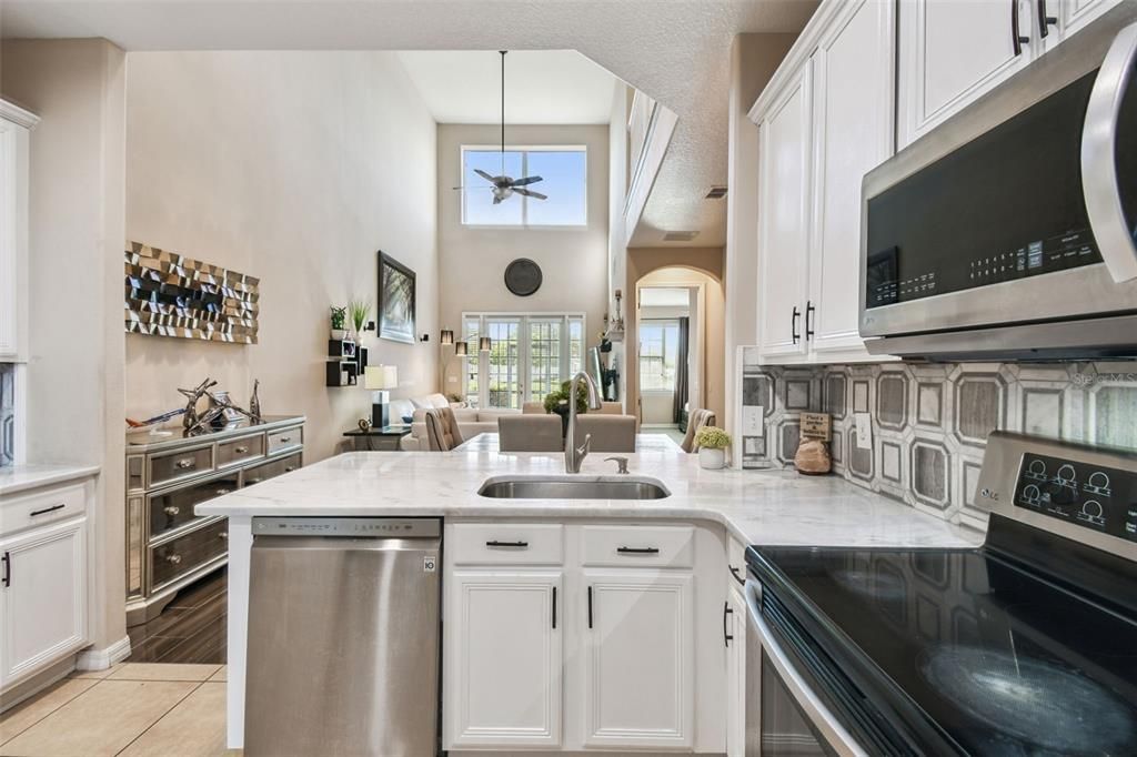 En Venta: $355,000 (3 camas, 2 baños, 1827 Pies cuadrados)