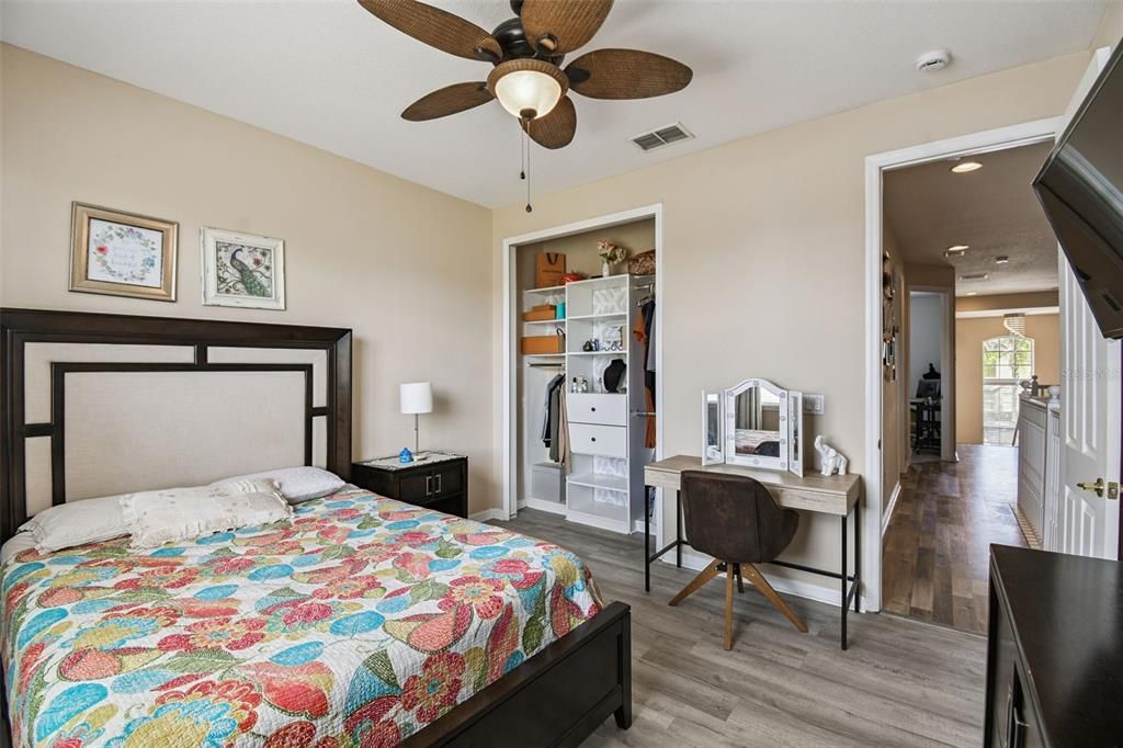 En Venta: $355,000 (3 camas, 2 baños, 1827 Pies cuadrados)