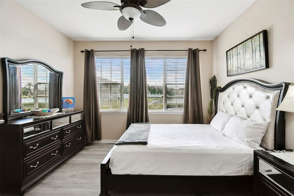 En Venta: $355,000 (3 camas, 2 baños, 1827 Pies cuadrados)