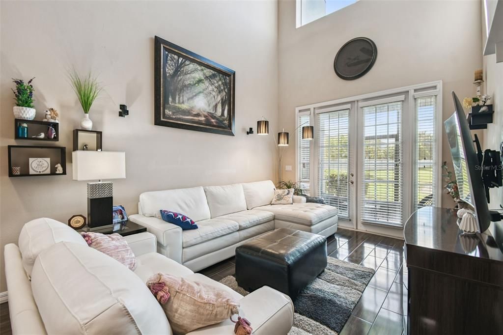 En Venta: $355,000 (3 camas, 2 baños, 1827 Pies cuadrados)