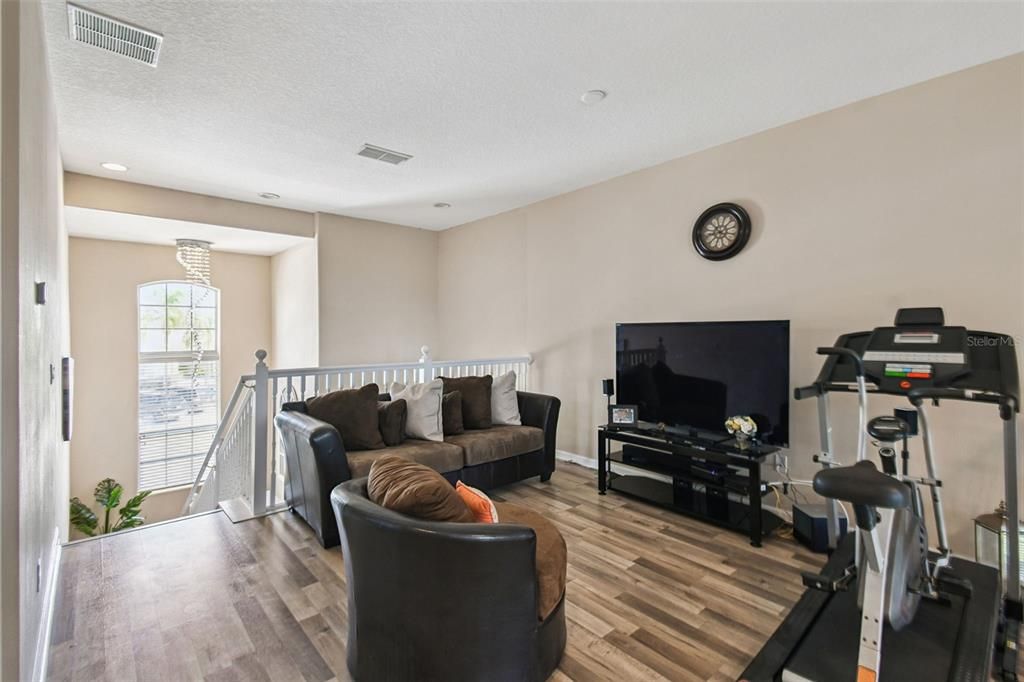 En Venta: $355,000 (3 camas, 2 baños, 1827 Pies cuadrados)