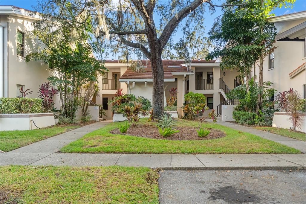 For Sale: $269,900 (2 beds, 2 baths, 1115 Square Feet)