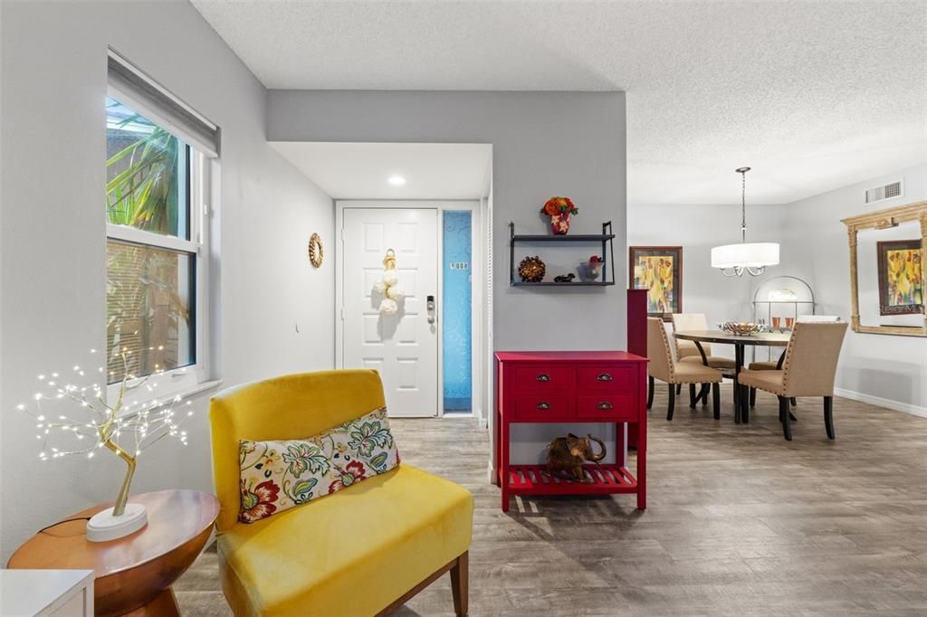 For Sale: $269,900 (2 beds, 2 baths, 1115 Square Feet)