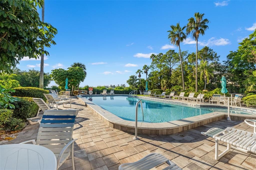 For Sale: $269,900 (2 beds, 2 baths, 1115 Square Feet)