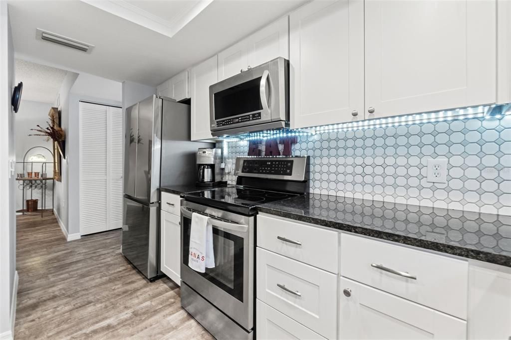 For Sale: $269,900 (2 beds, 2 baths, 1115 Square Feet)