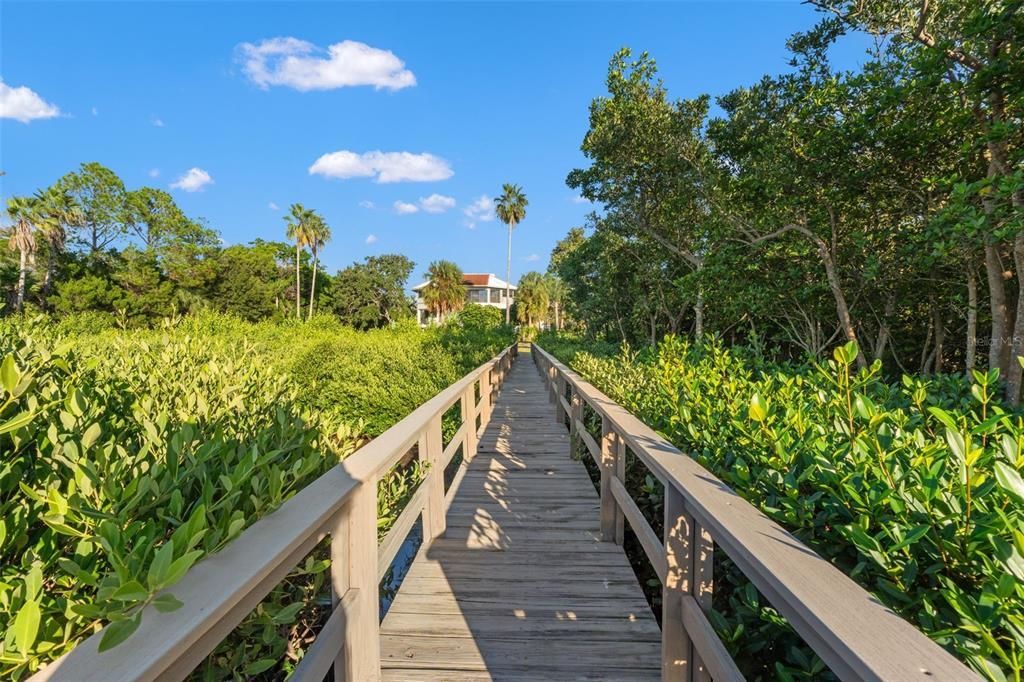 For Sale: $269,900 (2 beds, 2 baths, 1115 Square Feet)