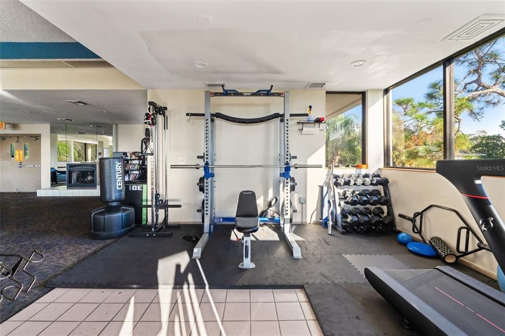 For Sale: $269,900 (2 beds, 2 baths, 1115 Square Feet)