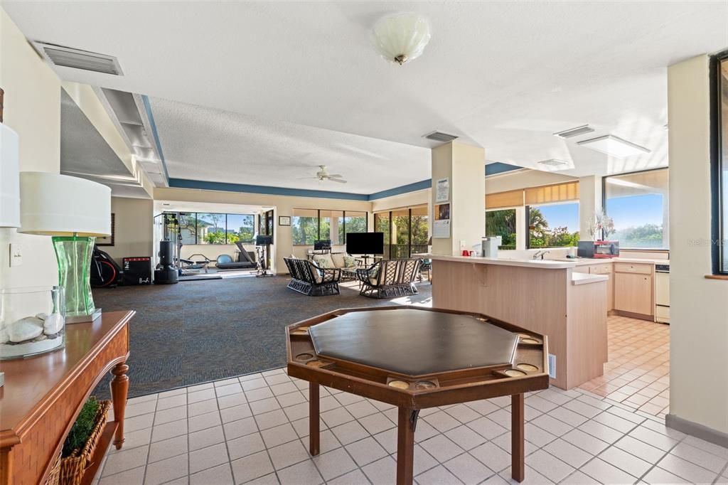 For Sale: $269,900 (2 beds, 2 baths, 1115 Square Feet)