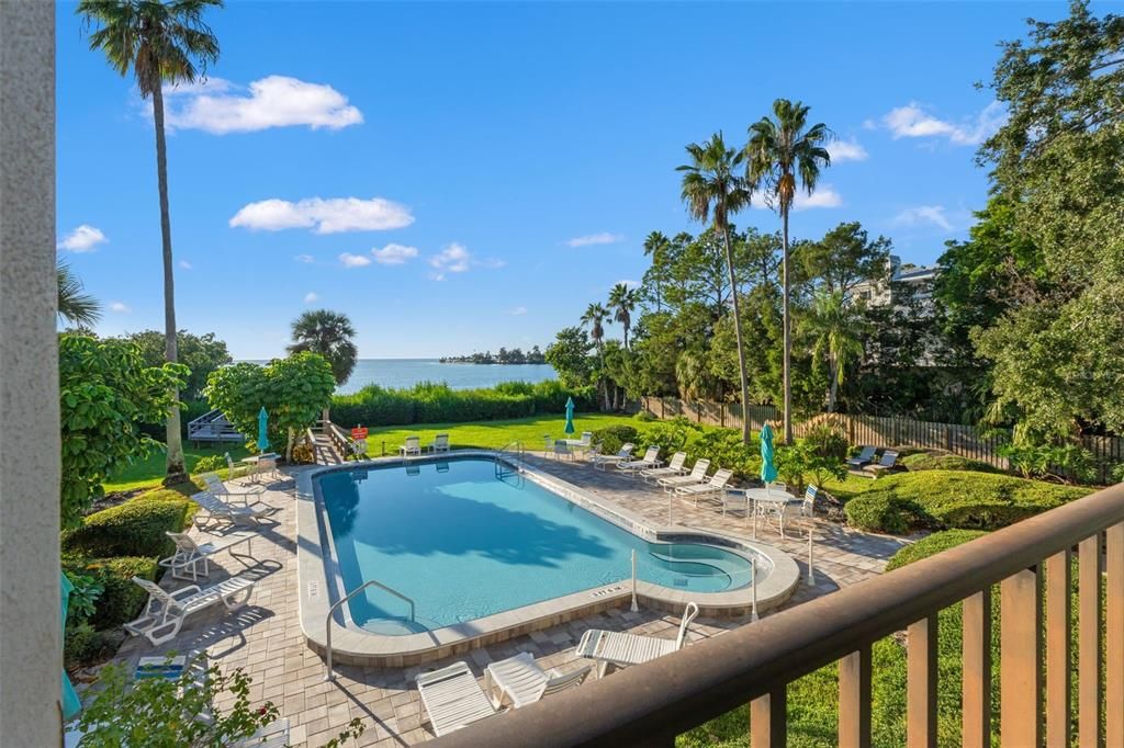 For Sale: $269,900 (2 beds, 2 baths, 1115 Square Feet)