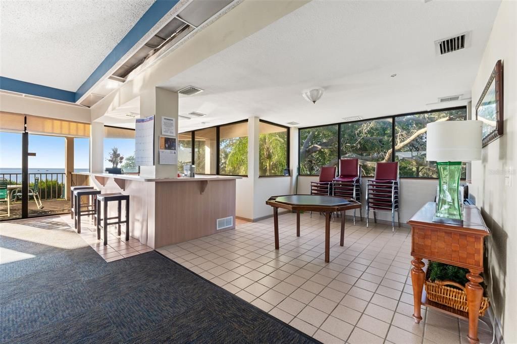 For Sale: $269,900 (2 beds, 2 baths, 1115 Square Feet)