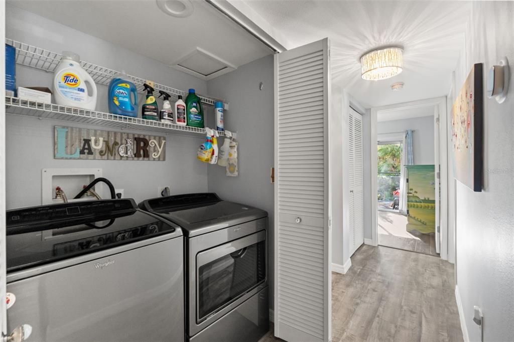 For Sale: $269,900 (2 beds, 2 baths, 1115 Square Feet)