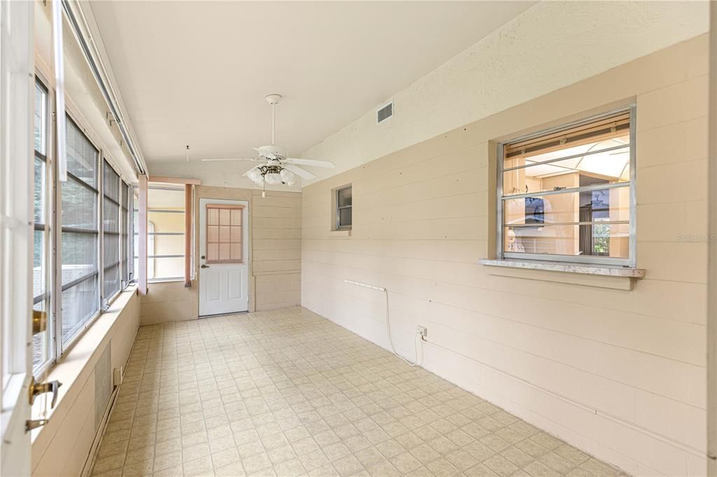 出租: $1,750 (2 贝兹, 2 浴室, 1589 平方英尺)