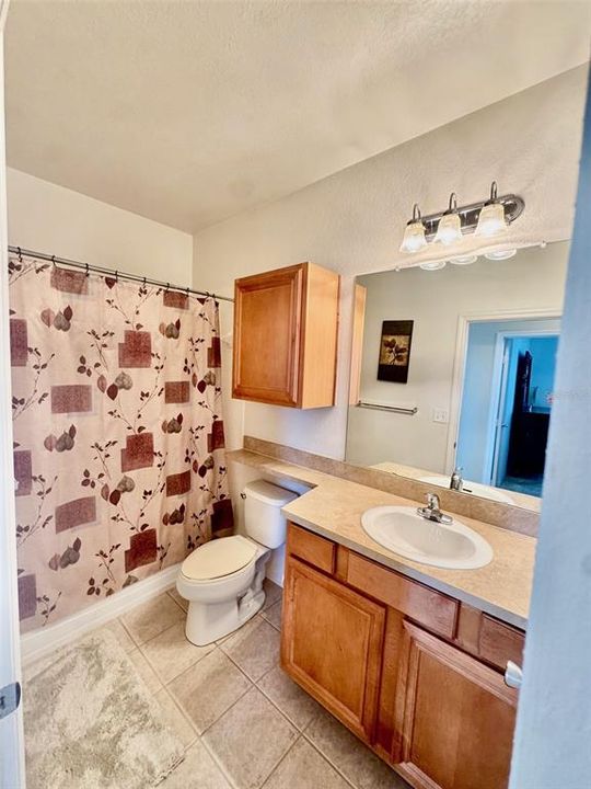 For Sale: $350,000 (3 beds, 2 baths, 1389 Square Feet)