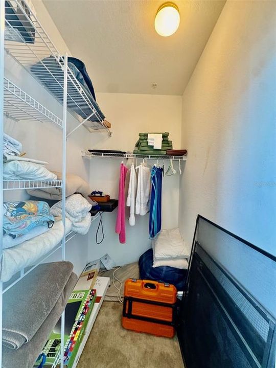 For Sale: $350,000 (3 beds, 2 baths, 1389 Square Feet)