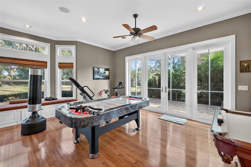 待售: $900,000 (4 贝兹, 3 浴室, 3764 平方英尺)