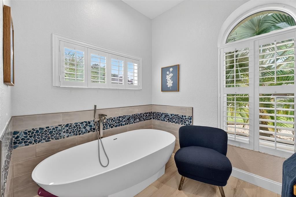 待售: $900,000 (4 贝兹, 3 浴室, 3764 平方英尺)