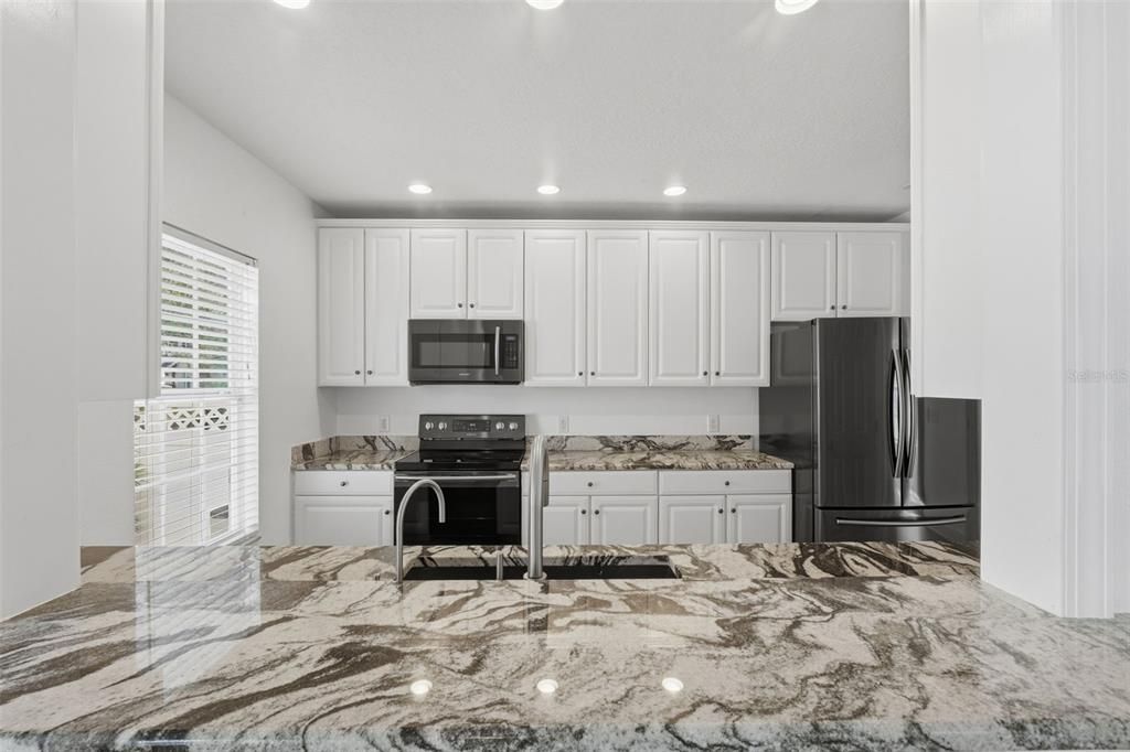 For Sale: $698,000 (3 beds, 2 baths, 1644 Square Feet)