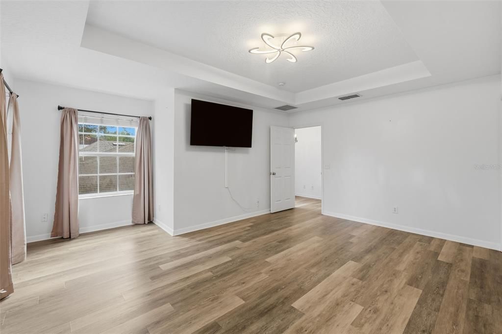 For Sale: $698,000 (3 beds, 2 baths, 1644 Square Feet)