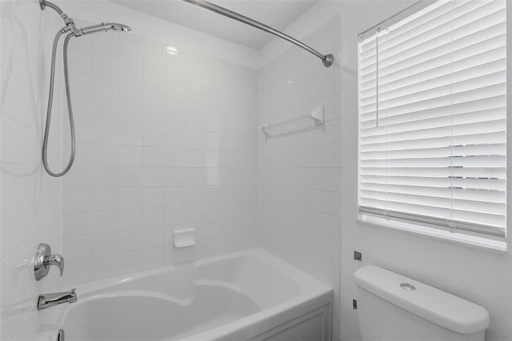 For Sale: $698,000 (3 beds, 2 baths, 1644 Square Feet)