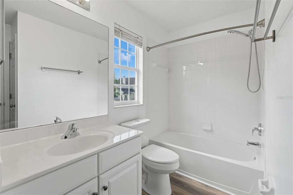 For Sale: $698,000 (3 beds, 2 baths, 1644 Square Feet)