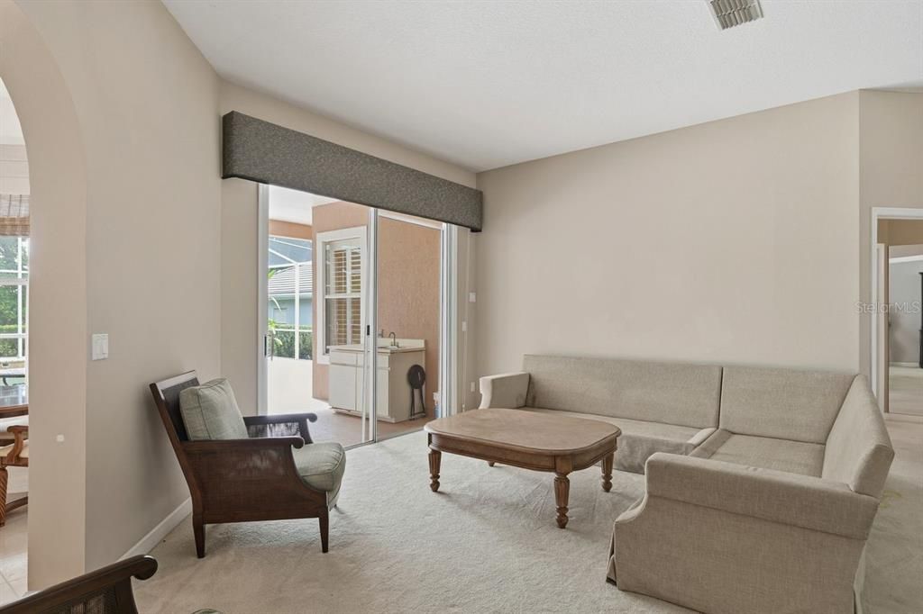 For Sale: $695,000 (4 beds, 3 baths, 2510 Square Feet)