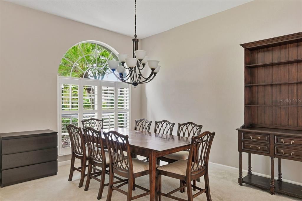 For Sale: $695,000 (4 beds, 3 baths, 2510 Square Feet)