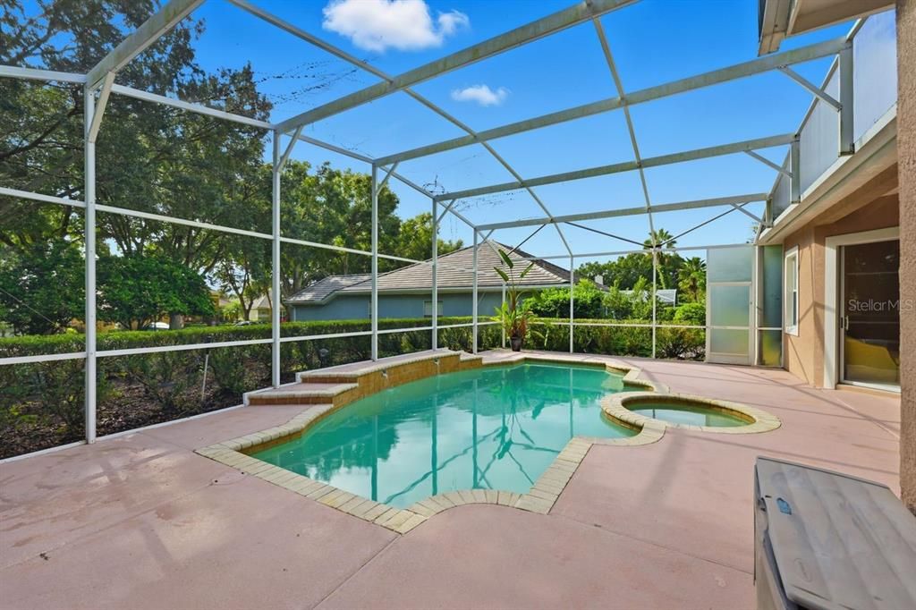 For Sale: $695,000 (4 beds, 3 baths, 2510 Square Feet)