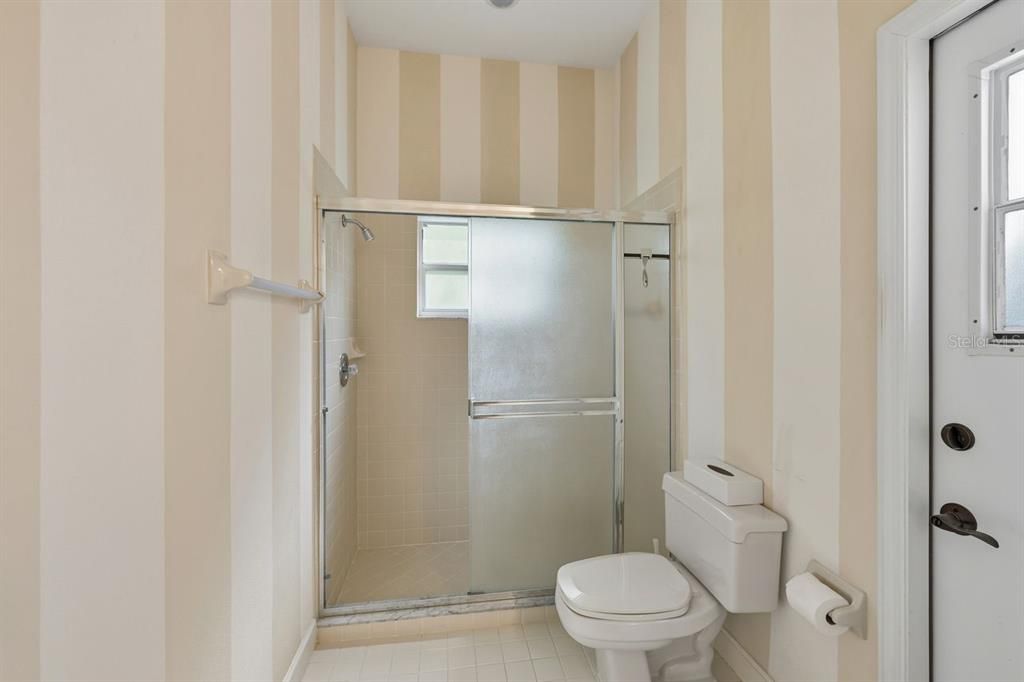 For Sale: $695,000 (4 beds, 3 baths, 2510 Square Feet)