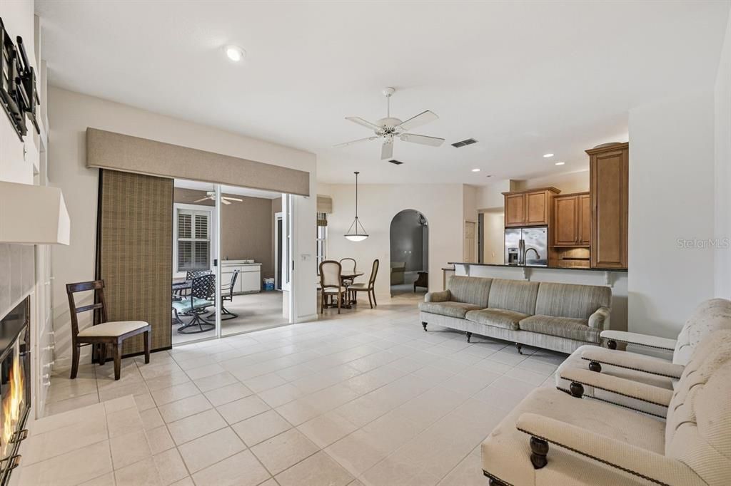 For Sale: $695,000 (4 beds, 3 baths, 2510 Square Feet)