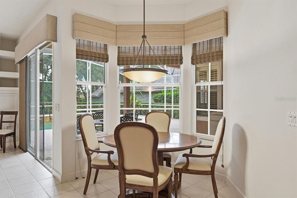 For Sale: $695,000 (4 beds, 3 baths, 2510 Square Feet)