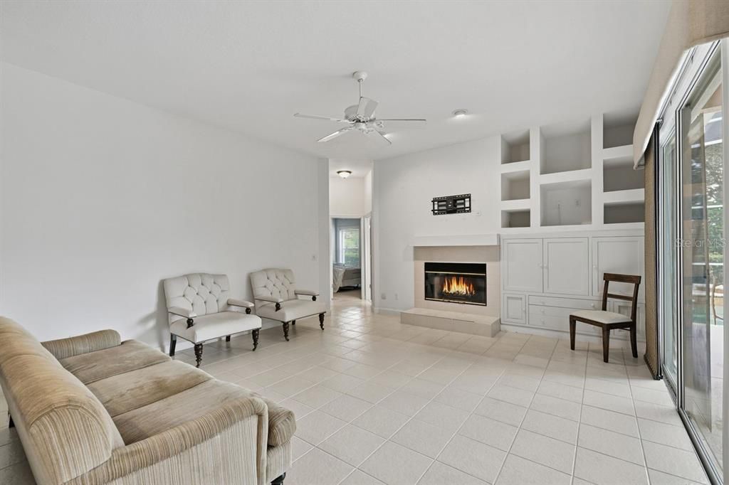 For Sale: $695,000 (4 beds, 3 baths, 2510 Square Feet)