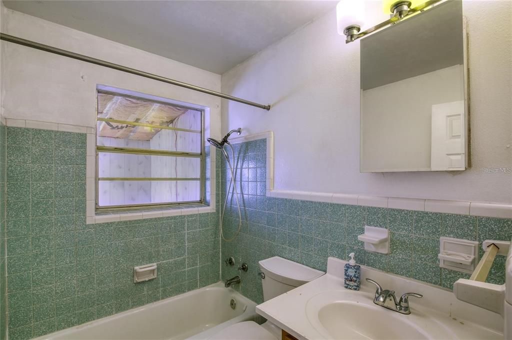 For Sale: $239,000 (0 beds, 0 baths, 1120 Square Feet)