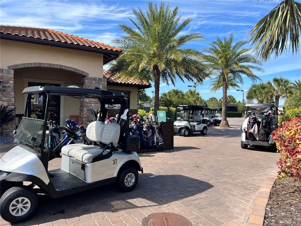 For Sale: $998,000 (3 beds, 3 baths, 2390 Square Feet)