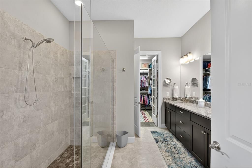 For Sale: $998,000 (3 beds, 3 baths, 2390 Square Feet)