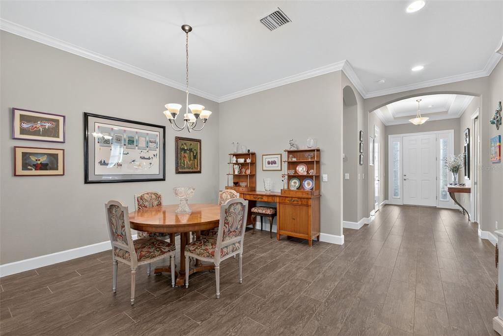 For Sale: $998,000 (3 beds, 3 baths, 2390 Square Feet)