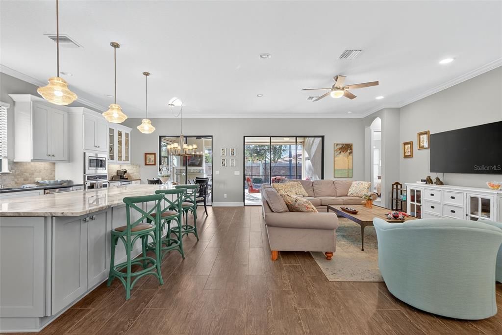 For Sale: $998,000 (3 beds, 3 baths, 2390 Square Feet)