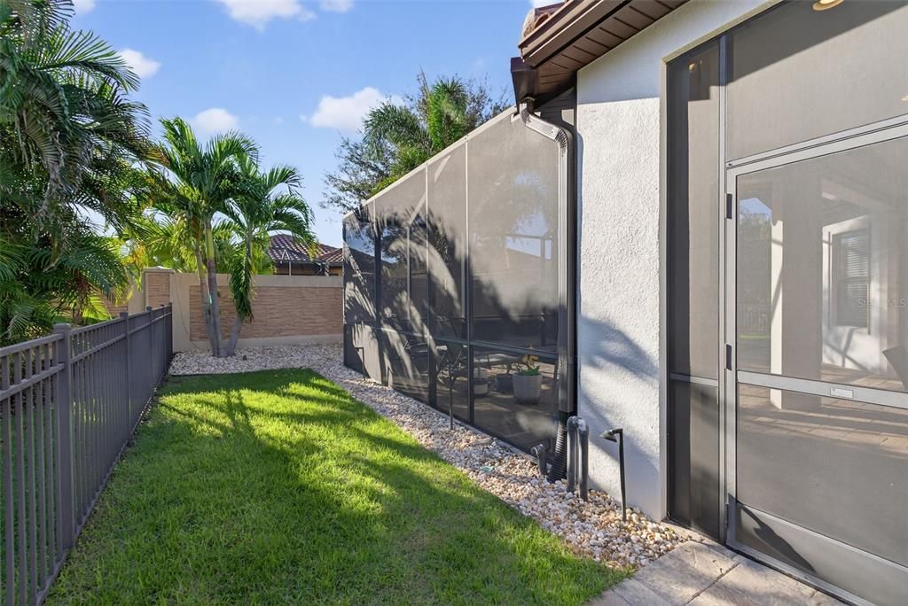 For Sale: $998,000 (3 beds, 3 baths, 2390 Square Feet)