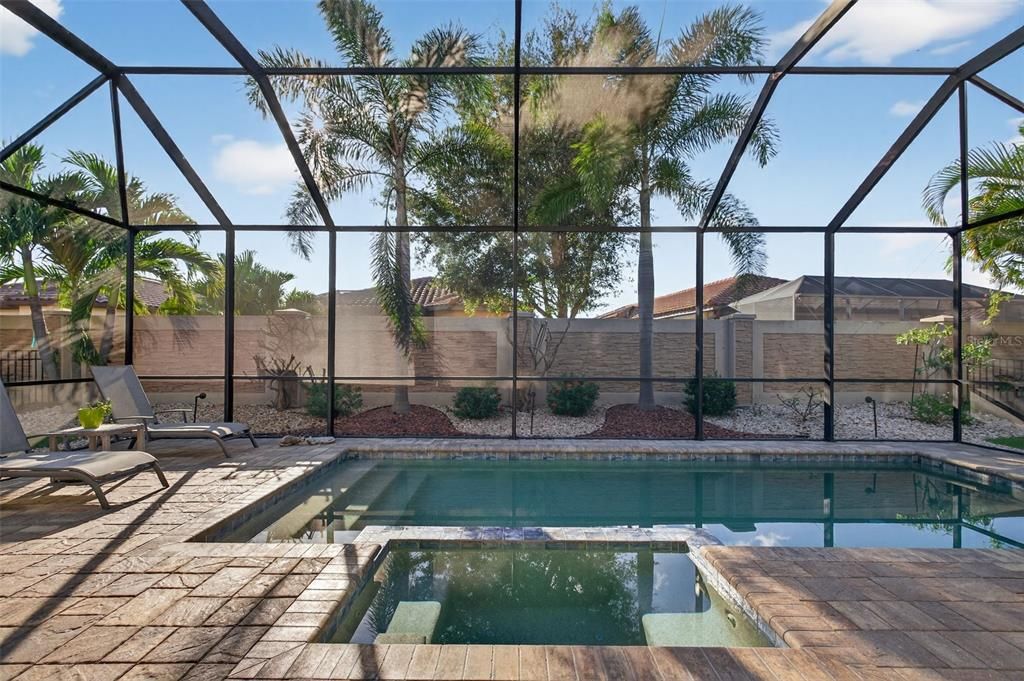 For Sale: $998,000 (3 beds, 3 baths, 2390 Square Feet)