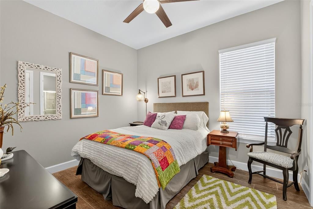 For Sale: $998,000 (3 beds, 3 baths, 2390 Square Feet)