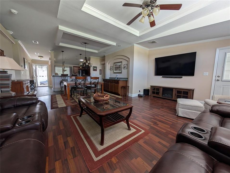 En Renta: $1,900 (2 camas, 2 baños, 1650 Pies cuadrados)