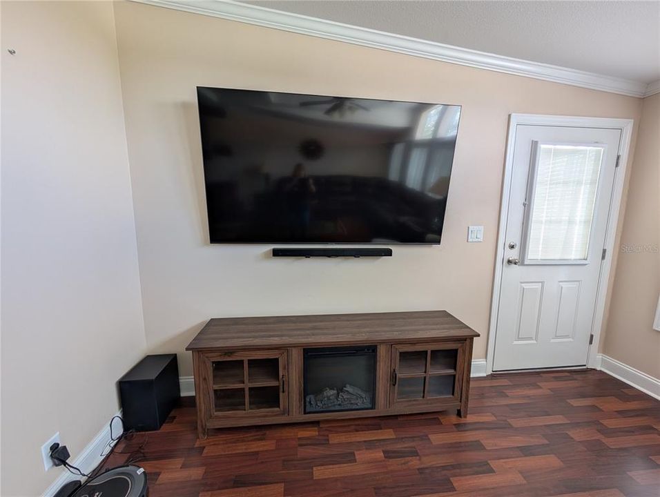 En Renta: $1,900 (2 camas, 2 baños, 1650 Pies cuadrados)