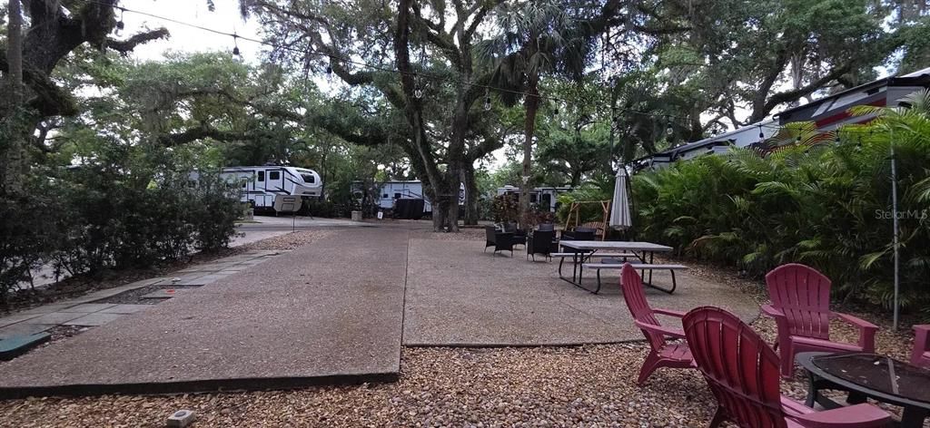 待售: $189,000 (0.07 acres)