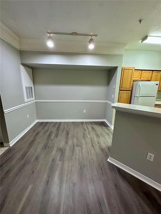For Rent: $1,850 (3 beds, 2 baths, 1387 Square Feet)