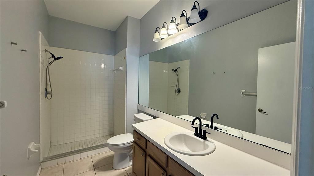 For Rent: $1,850 (3 beds, 2 baths, 1543 Square Feet)